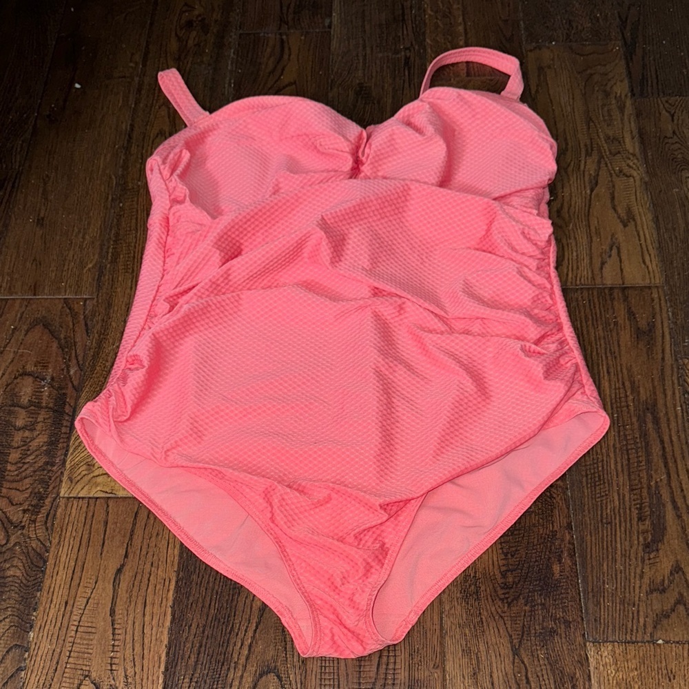 ArteSands Botticelli Underwire One Piece Swimsuit in Allegro Pink - Picture 2 of 7